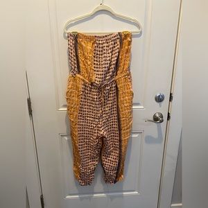 Forever 21+ tube strapless romper